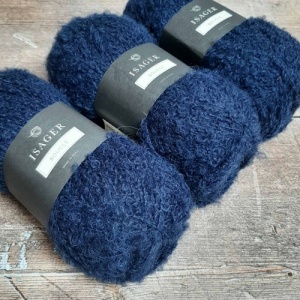 Isager Boucle yarn 100