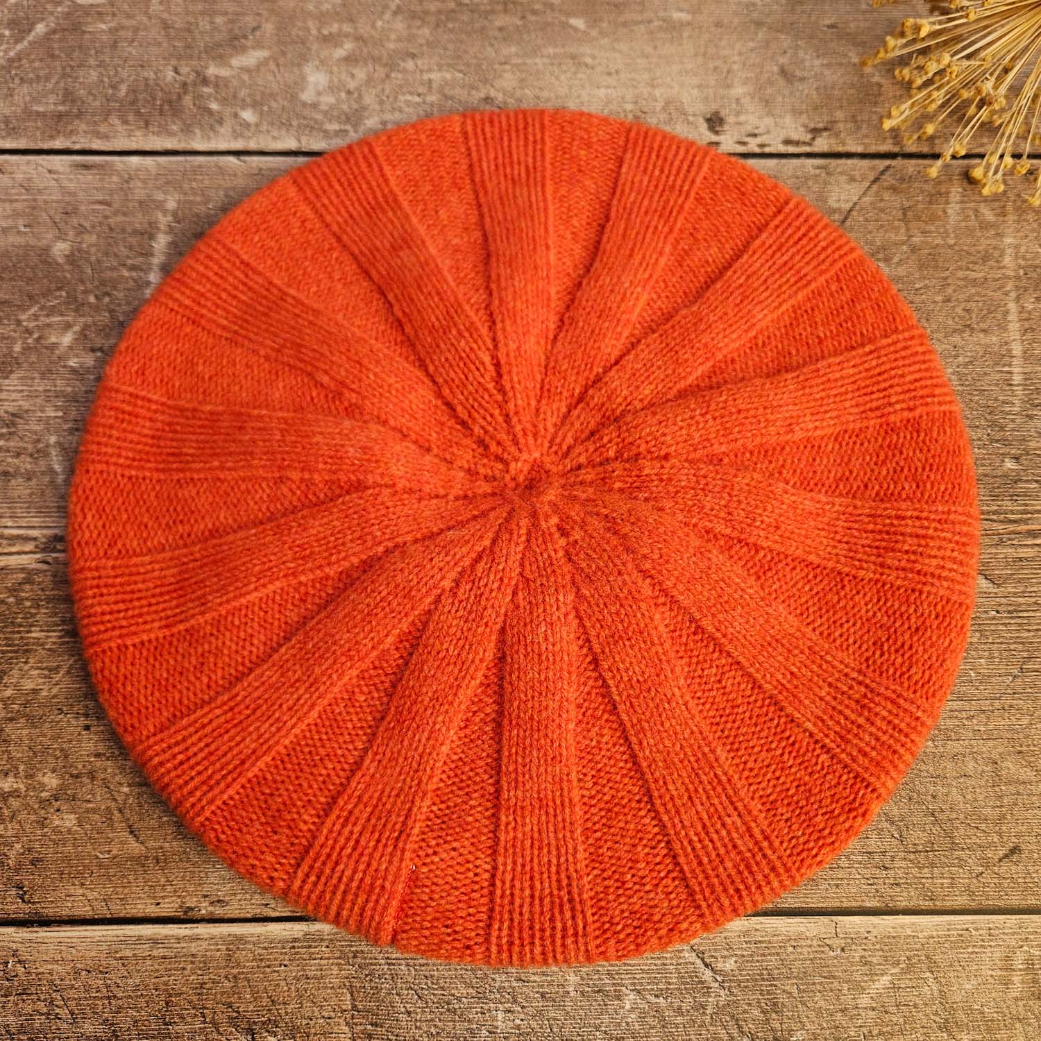 Eribe Bowden Beret - Inferno